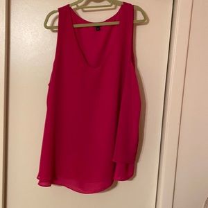 Torrid V Neck Sleeveless Top Size 3